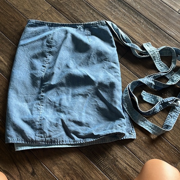 Marine Layer Poppy Reversible Wrap Skirt - Picture 5 of 5